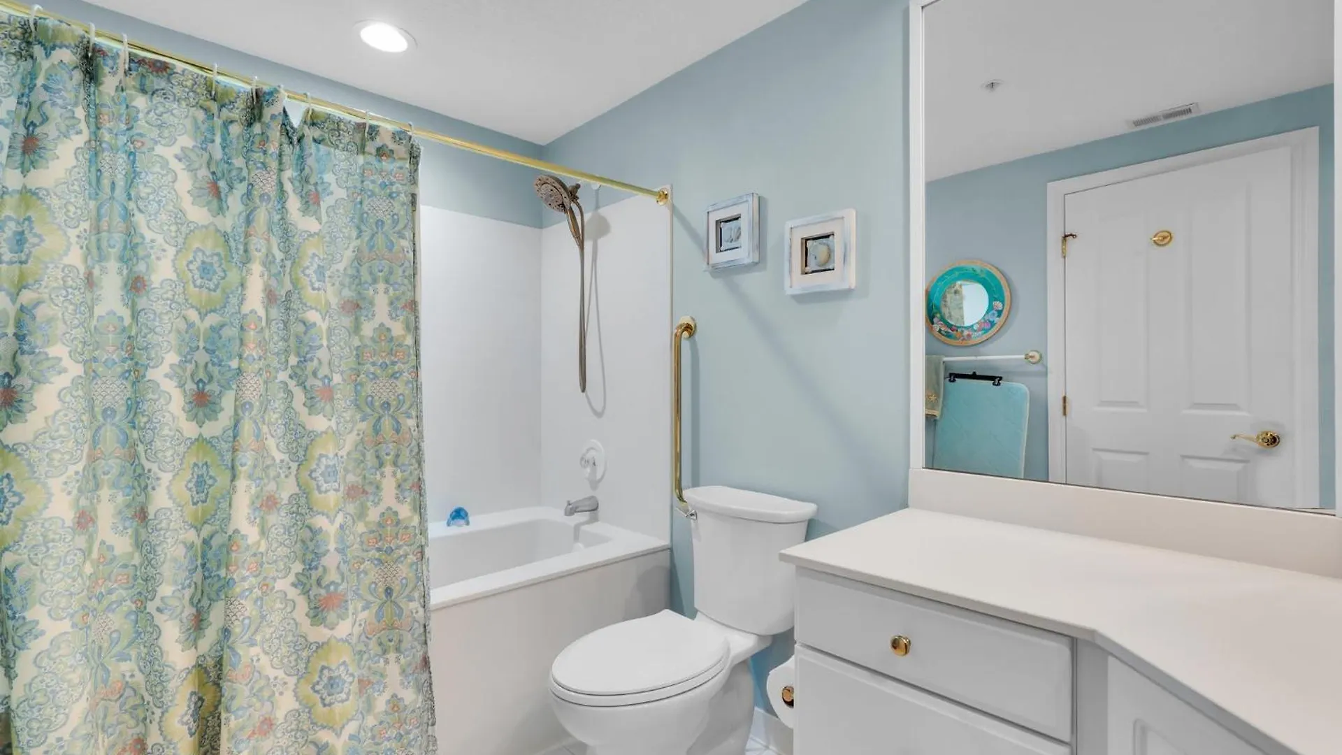 3105 Windsor Court South Oceanfront Luxury 2 Bedroom Condo Pool Bike Paths Golf Courses Hilton Head Island United States