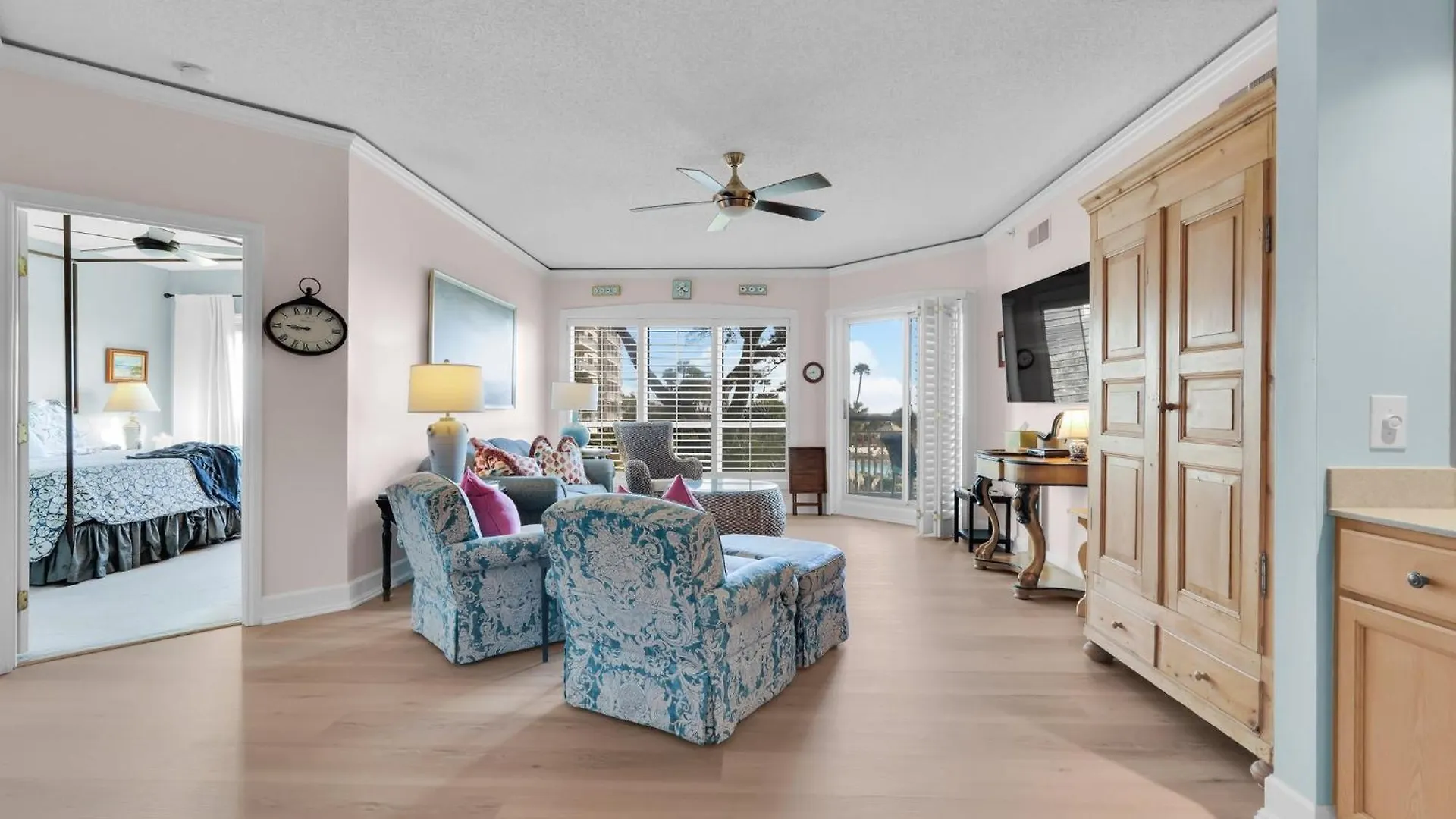 3105 Windsor Court South Oceanfront Luxury 2 Bedroom Condo Pool Bike Paths Golf Courses Hilton Head Island Holiday home